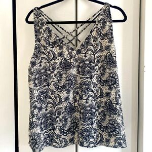 Express Lace pattern top